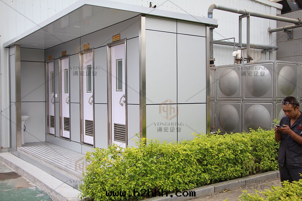 工廠(chǎng)移動(dòng)廁所(suǒ)現(xiàn)场(chǎng)图(tú)片