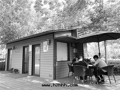 城市(shì)环(huán)保廁所(suǒ)企業如(rú)何更(gèng)好(hǎo)的利用(yòng)互聯网(wǎng)信(xìn)息技術(shù)